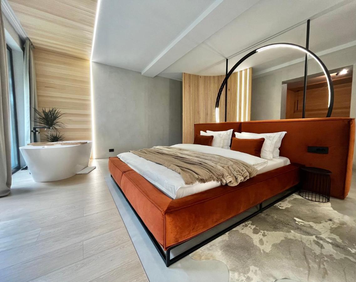 Garden Retreat Junior (Adults Only) Hotel Bran  Eksteriør billede